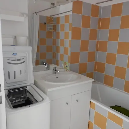: T3 Pieds Dans L'eau, Piscine, Parking, 6/7 Pers, Confort Moderne - Fr-1-796-64 Apartment